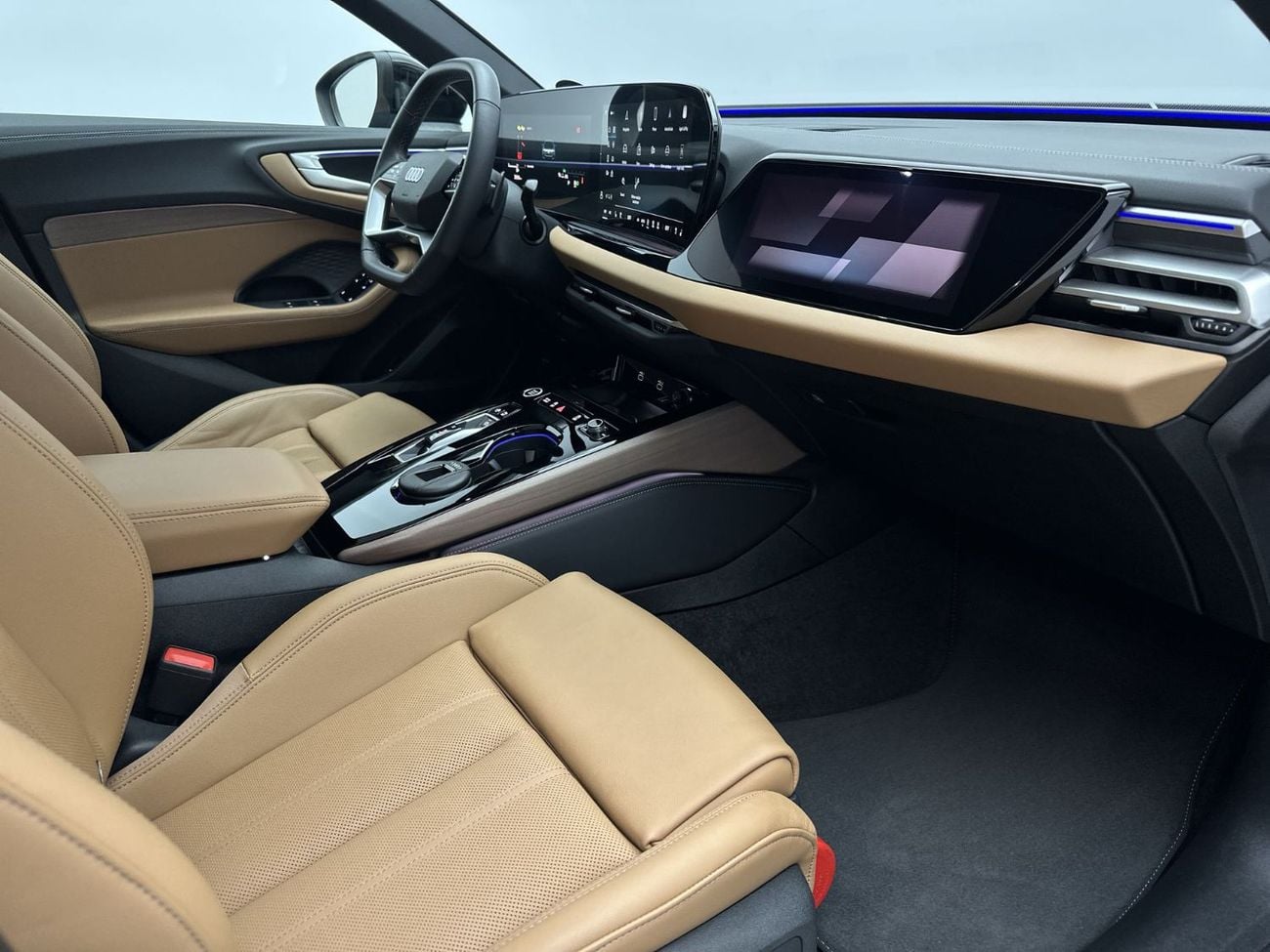 أودي A5 Sedan TFSI 204hp (Ref# 24296)