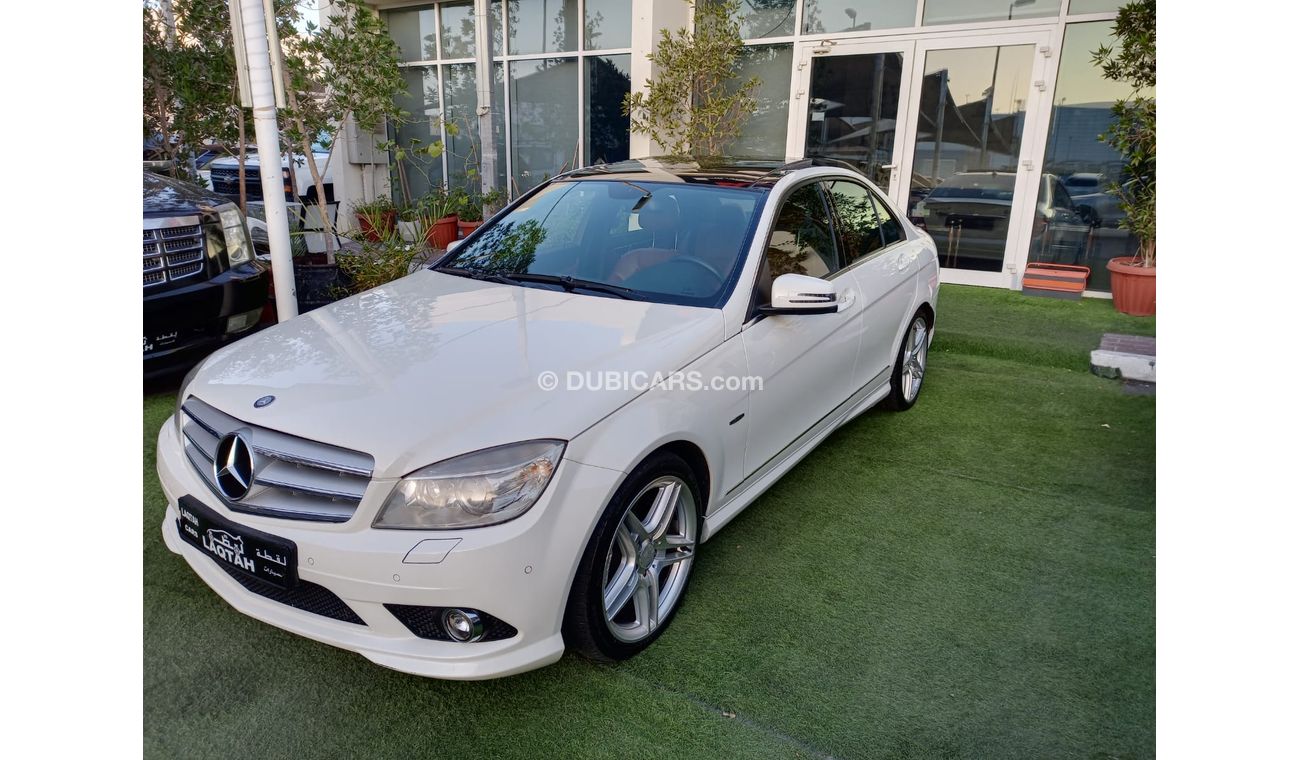مرسيدس بنز C 300 خليجى موديل 2010 بانوراما جلد مثبت سرعة تحكم رنجات حساسات جناح بحالة ممتازة