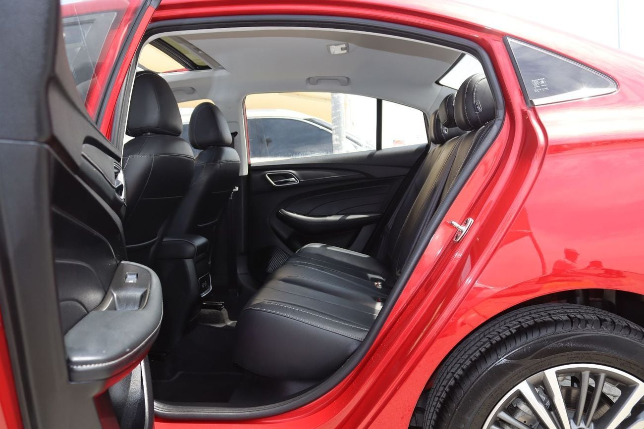 أم جي 5 ام جى 5 - 2024- خليجى - فل أوبشن - بمحرك 1.5- تشيكات وكاله - بحاله ممتازه من الداخل والخارج