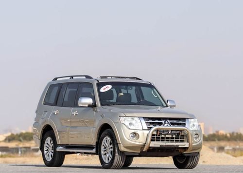 Mitsubishi Pajero GLS 3.8L Mitsubishi Pajero 2014 3.8L full option v6 GCC accident-free in excellent condition