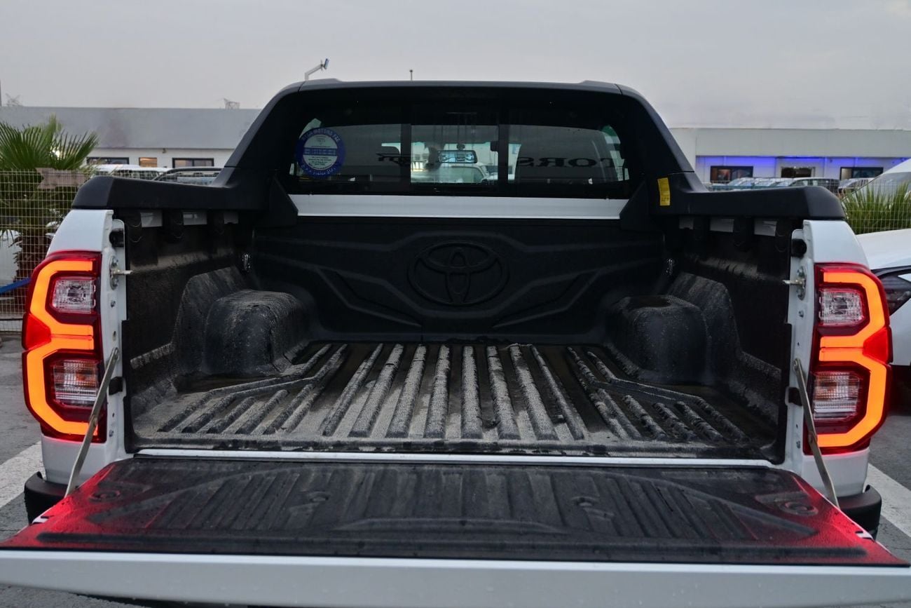 تويوتا هيلوكس Toyota Hilux Adventure 4.0L V6, Petrol, 4WD, Pickup, Model 2025