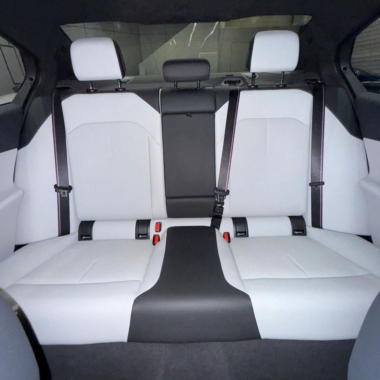بي أم دبليو M5 MASTERCLASS BMW 5 Series M5 2026 مواصفات خليجية