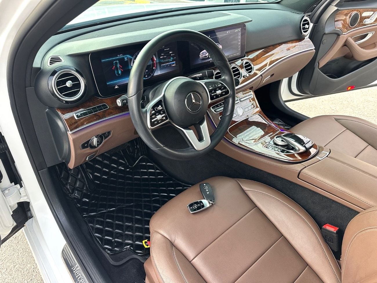 مرسيدس بنز E300