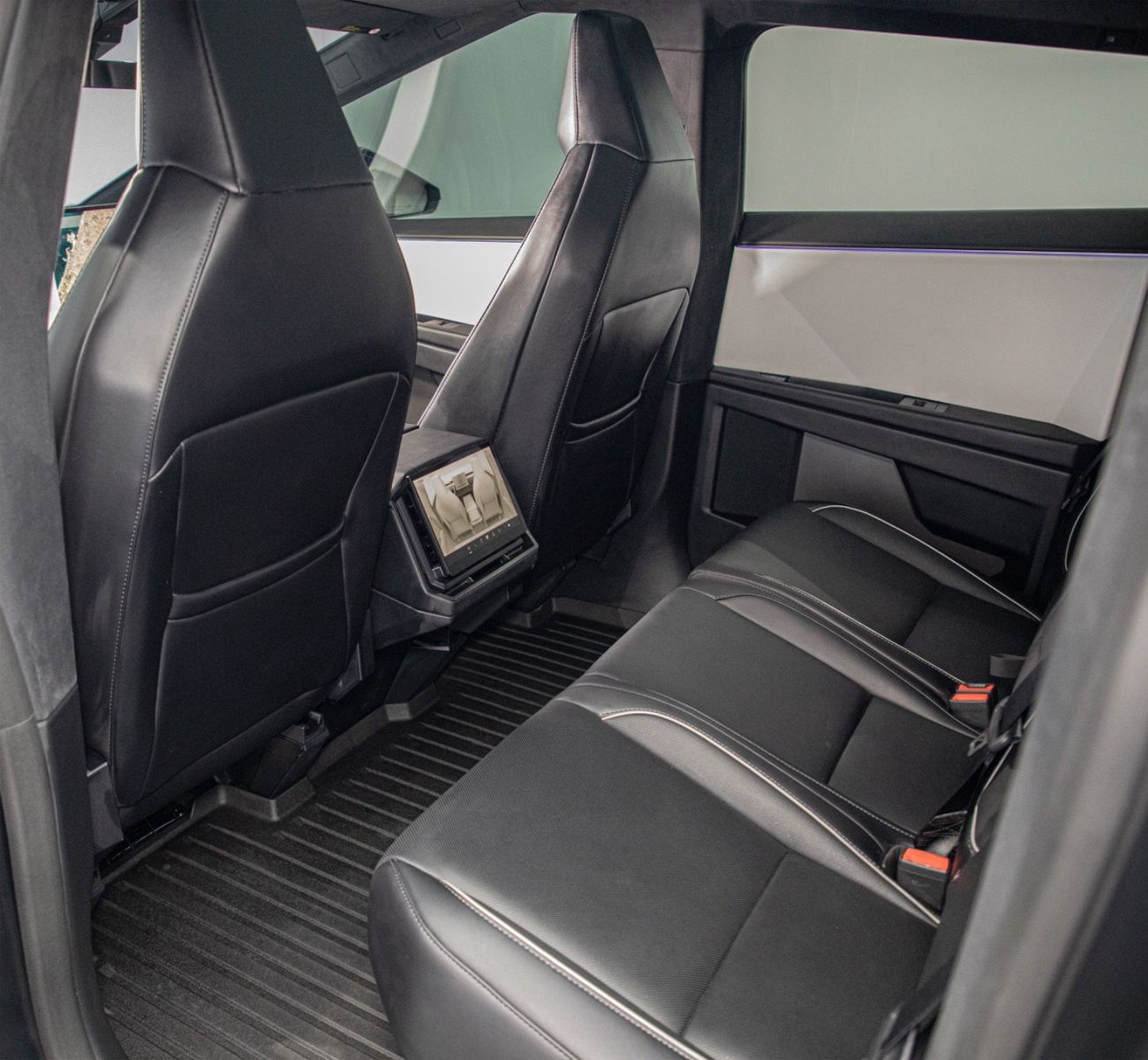 تسلا سايبرتراك Foundation