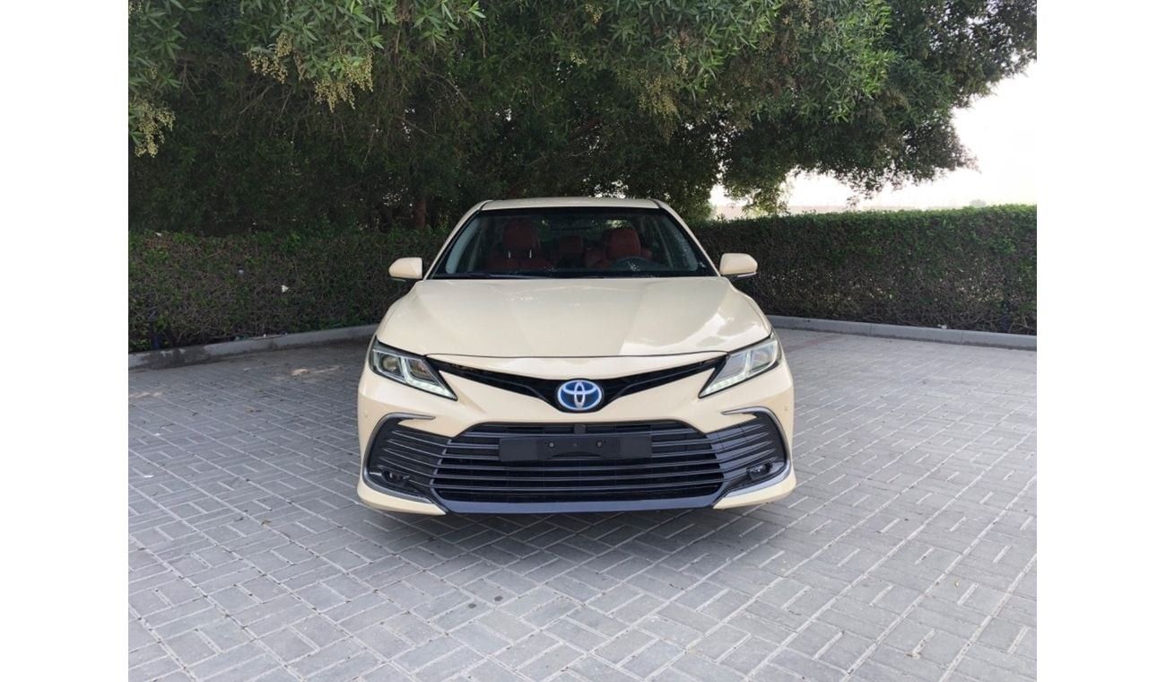 Toyota Camry LE Hybrid 2.5L (TAKCI)