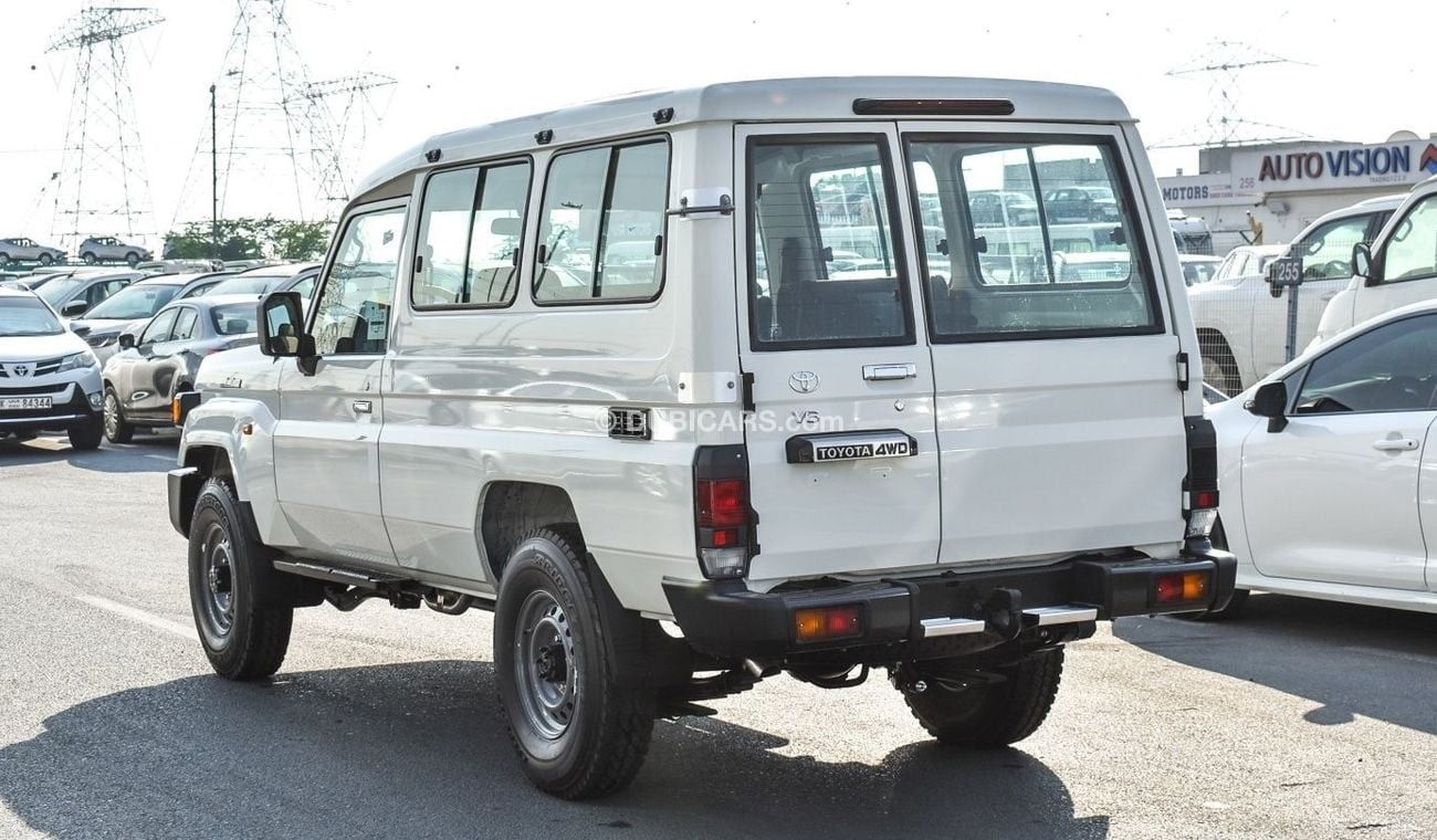 Toyota Land Cruiser 70 Hadrtop 3 Doors 4.0L V6 Petrol Auto Transmission