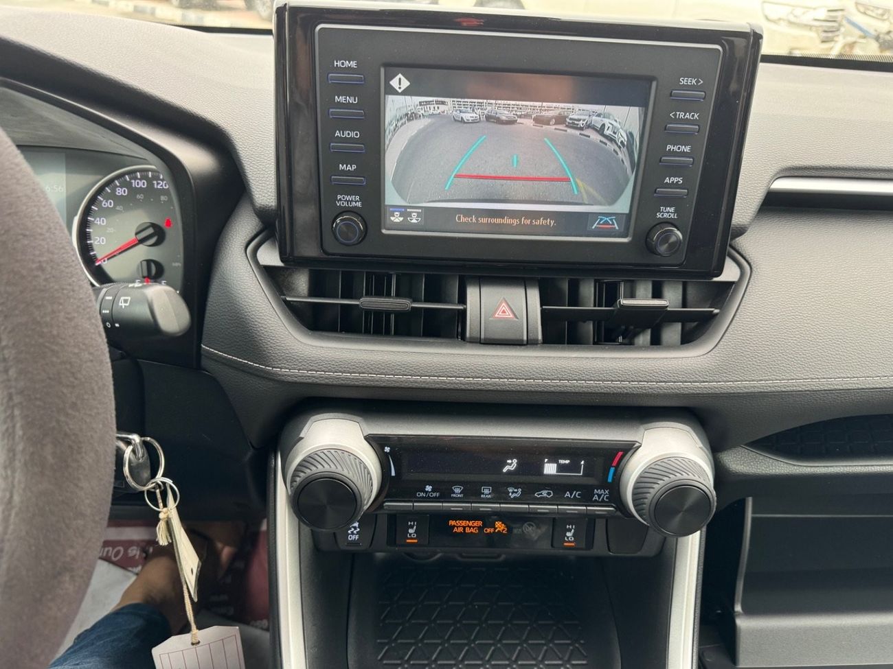 Toyota RAV4 LE 2019 KEY START 4x4 CANADA SPEC