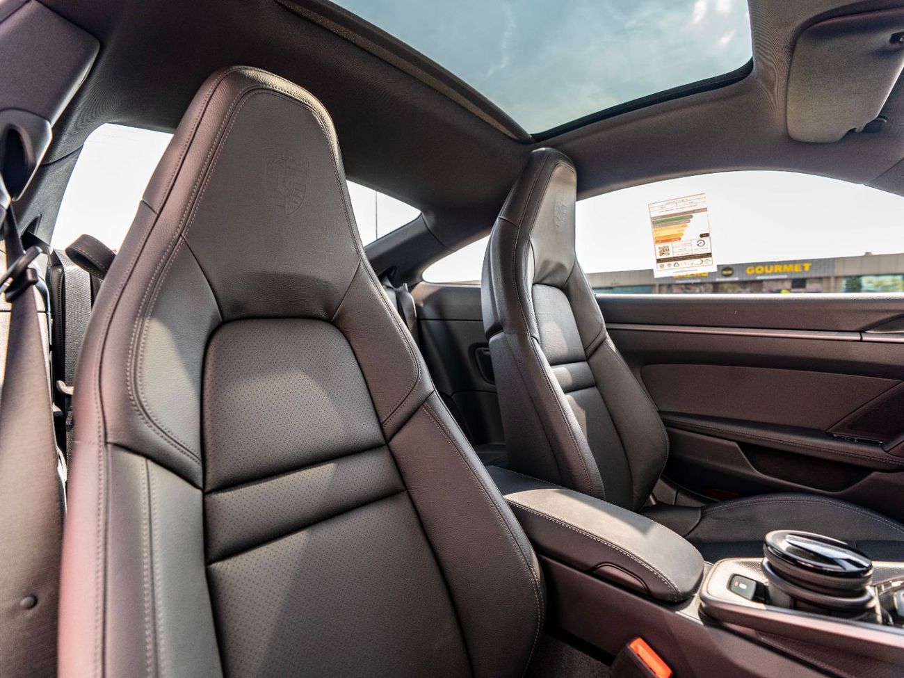 Porsche 911 Carrera 3.0L (444 HP) Coupe