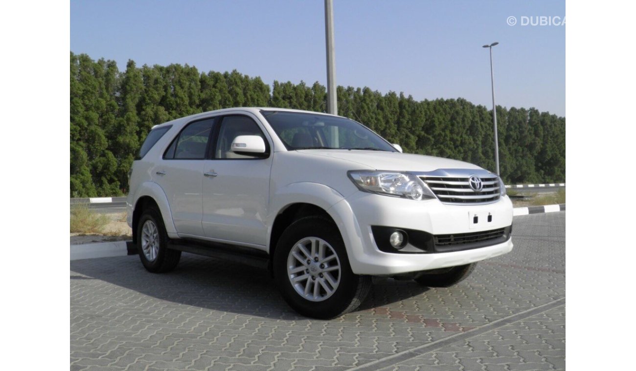 Toyota Fortuner 2014 V4