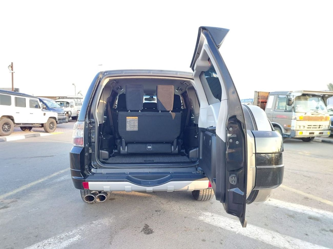 ميتسوبيشي باجيرو MITSUBISHI PAJERO SUV RHD 2012 MODEL 3.2 L DIESEL AUTOMATIC(PM01286)