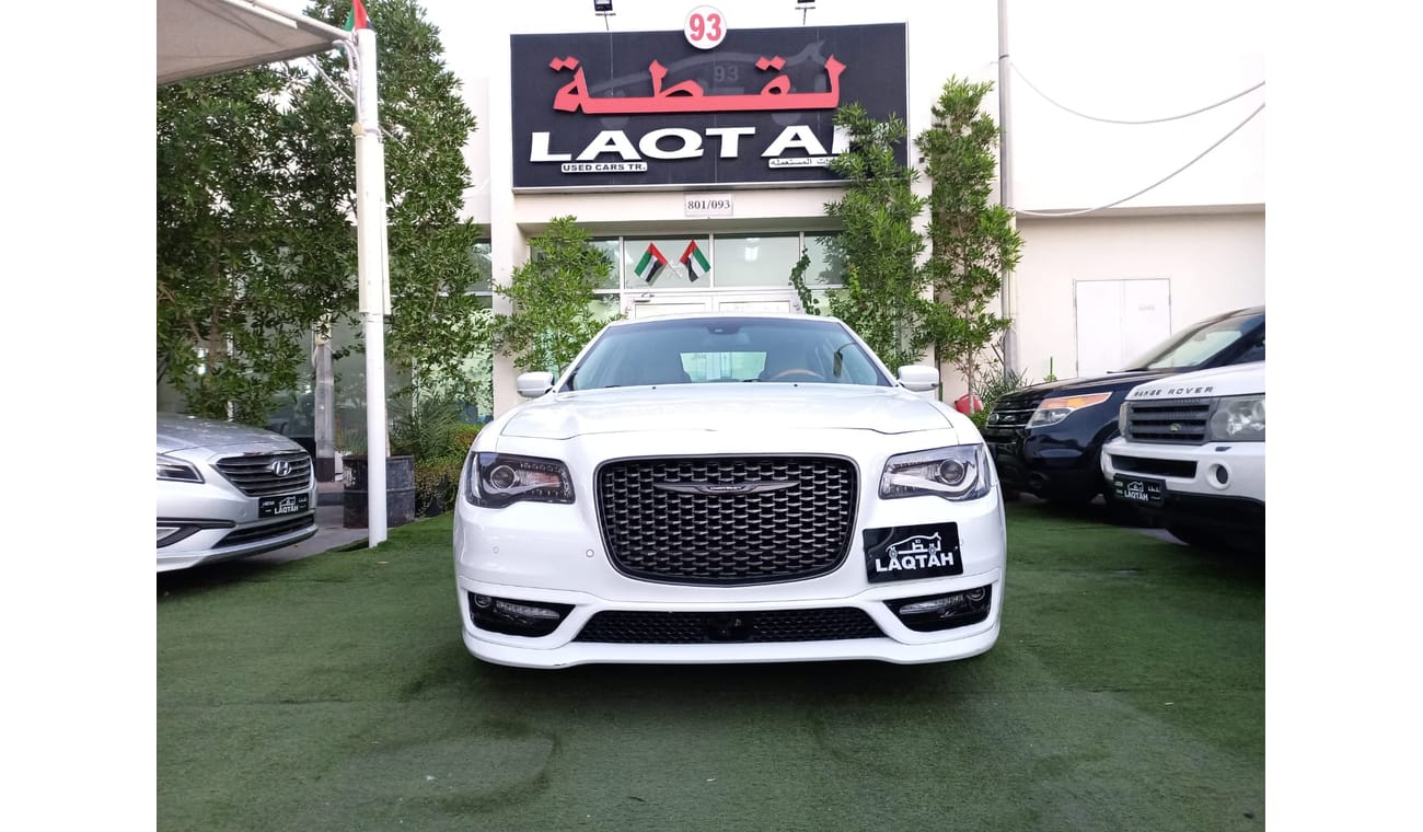 كرايسلر 300 موديل 2014  محول 2021رادار بصمة  وارد مثبت سرعة تحكم رنجات حساسات جناح خلفى بحالة ممتازة