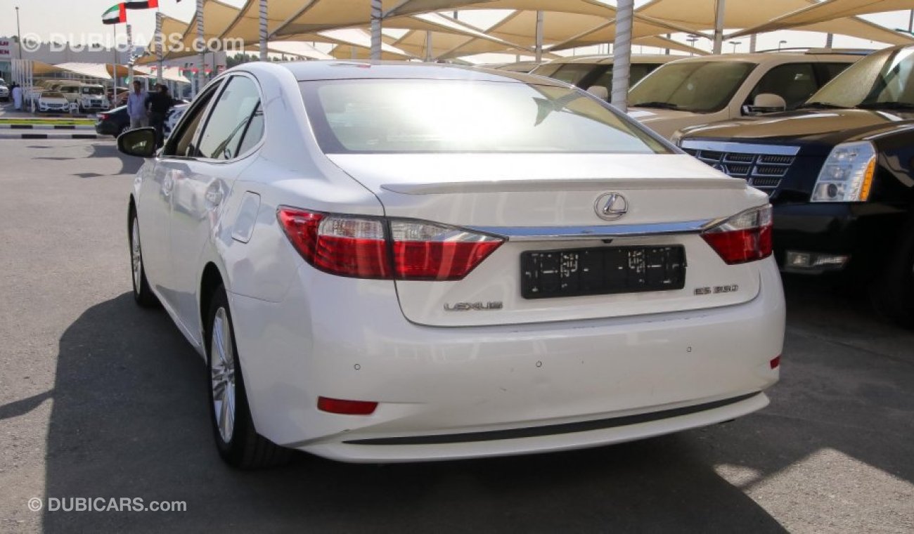 Lexus ES350