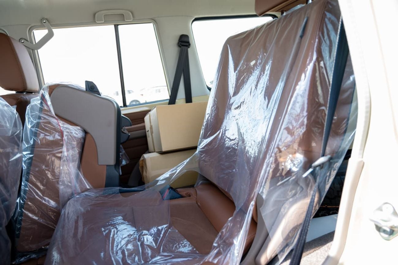 Toyota Land Cruiser 70 LC 76 2.8L | Diesel | 4 Cylinder | 6 Speed Automatic | 5 Door | 5 Seats