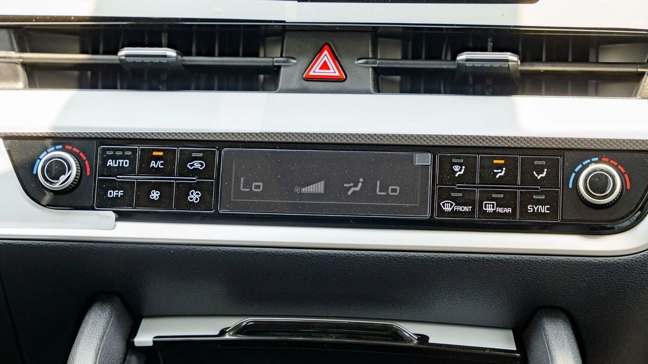 كيا سبورتيج 2025 Kia Sportage Full option 1.6L Petrol AT (Export price)