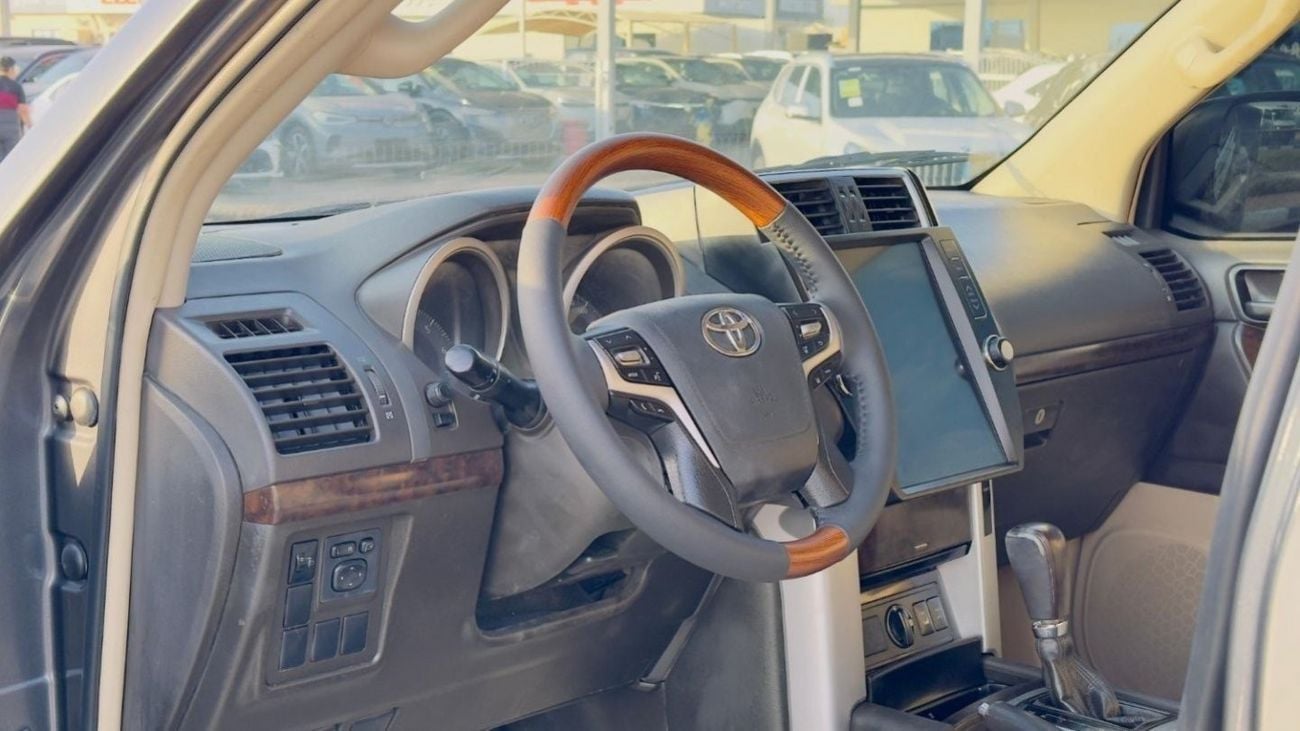 Toyota Prado 2010 | LHD | MODIFIED WITH LIMGENE BODY KIT | TESLA SCREEN | BEIGE LEATHER SEAT | PUSH START ENGINE