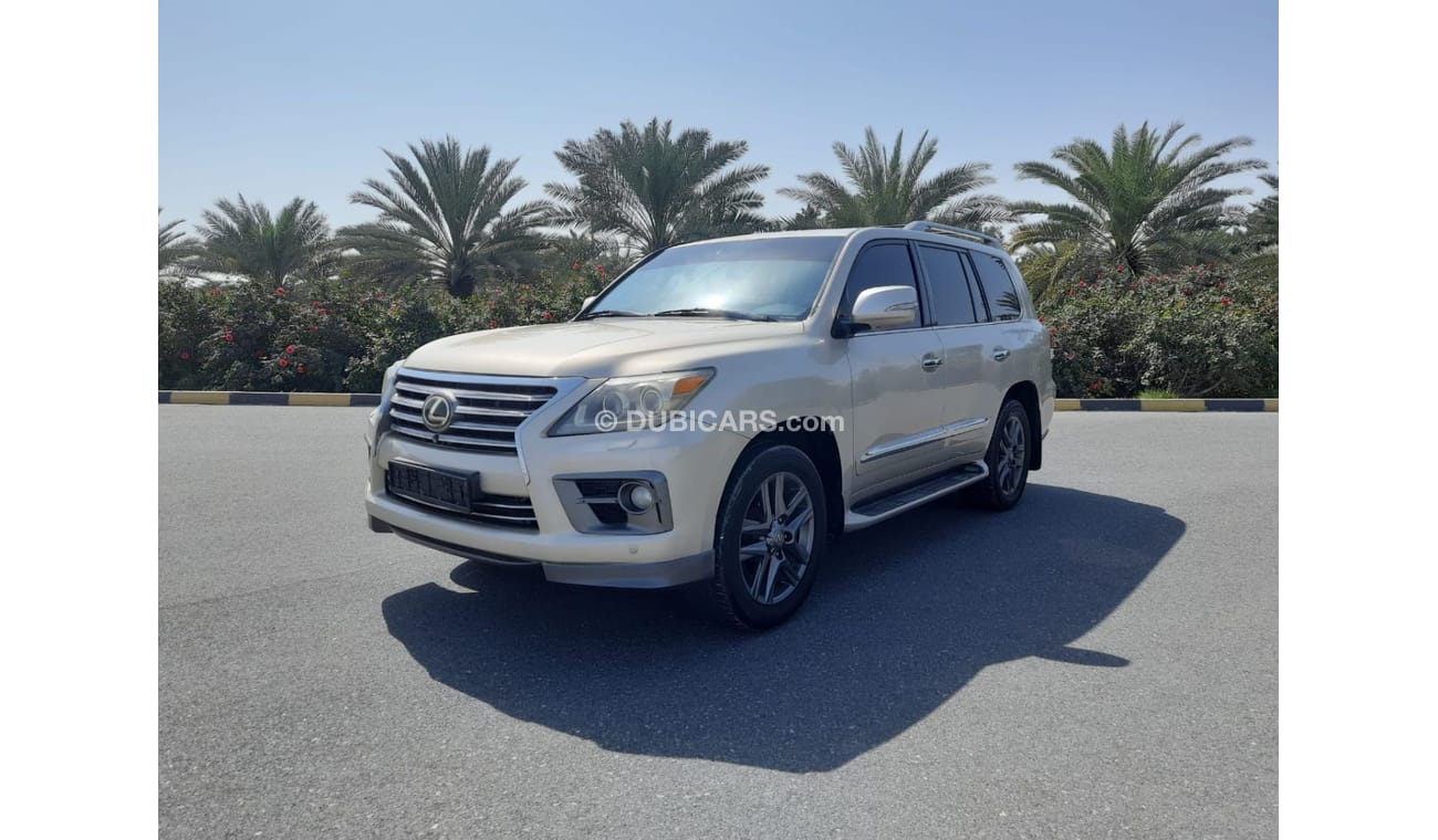 Lexus LX 570 Sport Platinum Lexus LX570 model 2015 Excellent Condition
