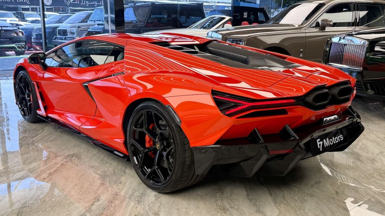 Lamborghini Revuelto Lamborghini Revuelto 2026 - Hybrid Powertrain (First-Ever)