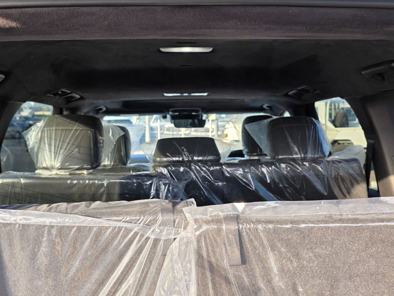 Toyota Land Cruiser LC300 ,RIGHT HAND DRIVE DIESEL ,4.5 LITER ,FULL OPTION  ,WITH G.R KIT