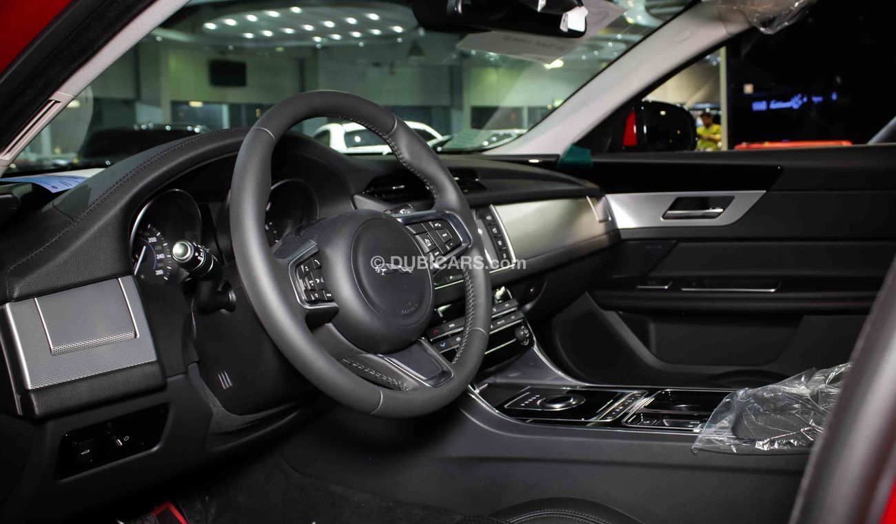 جاكوار XF 2.5 T