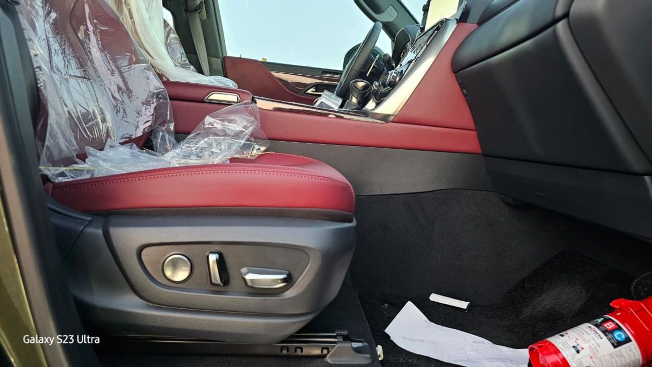 لكزس LX 600 LX 600 3.5L A/T TURBO SPORT KHAKHI GREEN MY2025 GCC SPECS-SOFT DOORS-LEVINSON SPEAKERS