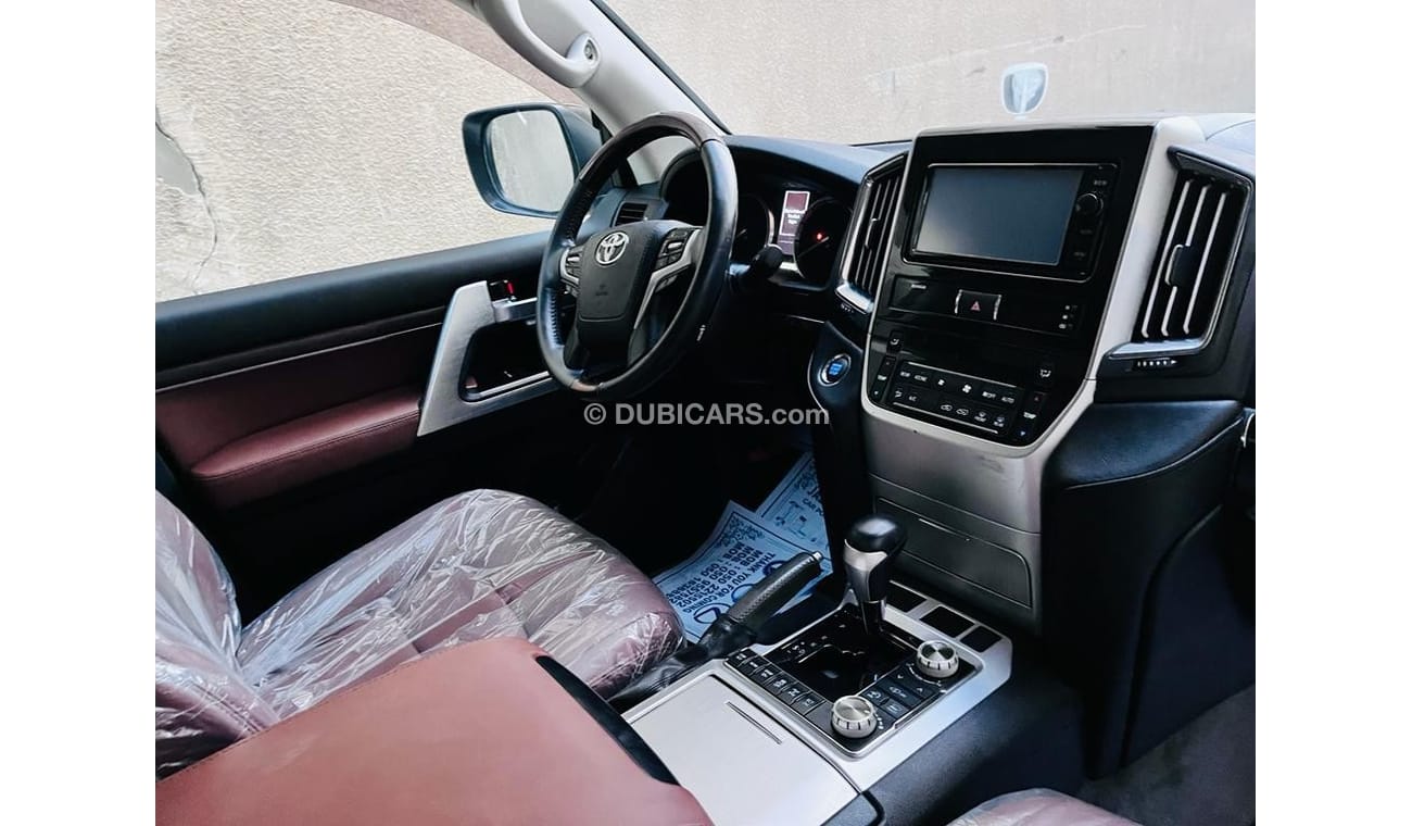 تويوتا لاند كروزر