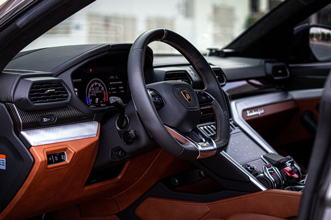 لامبورغيني اوروس S 4.0T V8