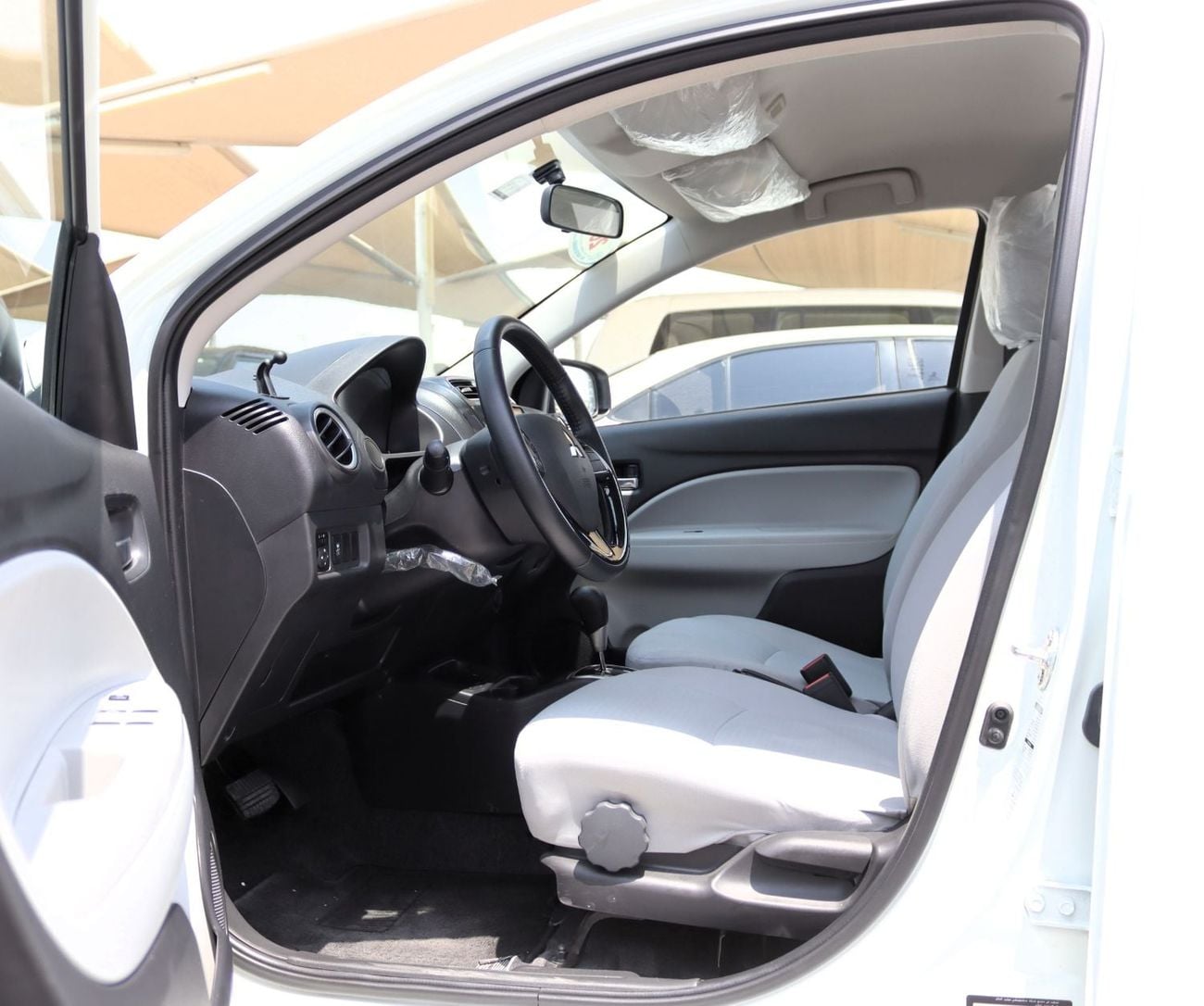 Mitsubishi Attrage GLX HIGHLINE ACCIDENTS FREE - GCC - PERFECT CONDITION INSIDE OUT
