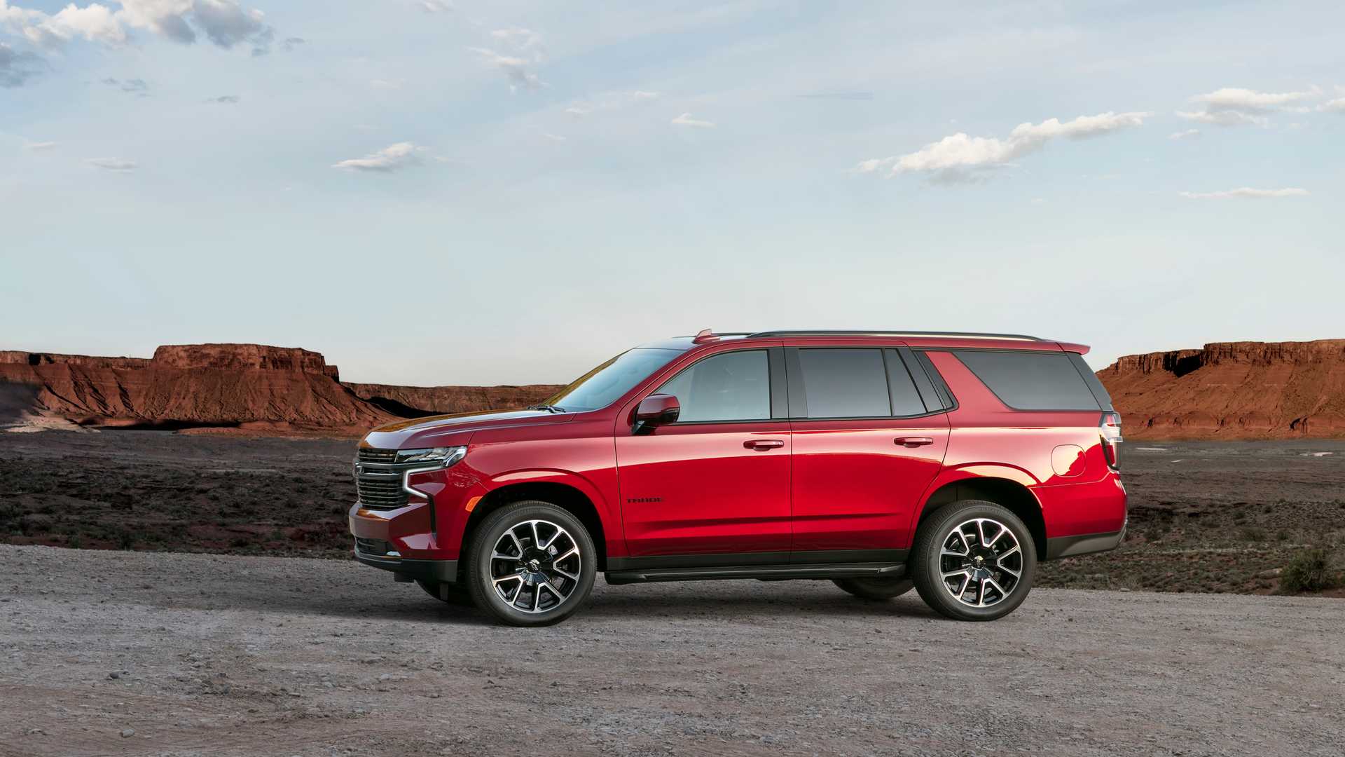 Chevrolet Tahoe exterior - Side Profile