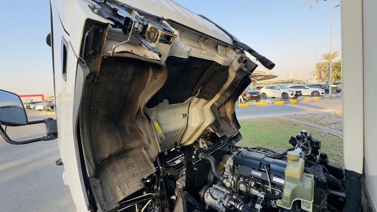 ميتسوبيشي فوسو كانتير -