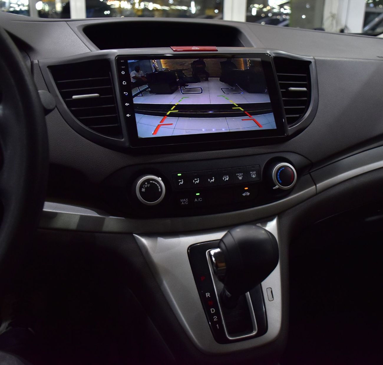 Honda CR-V LX EXCELLENT DEAL for our Honda CR-V ( 2013 Model ) in White Color GCC Specs