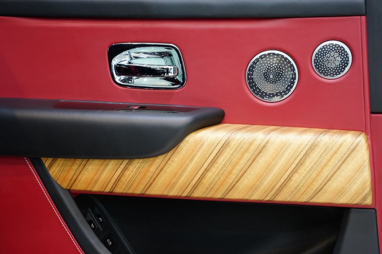 Rolls Royce Cullinan STD (6.8L · 12 Cyl · Automatic · Petrol · SUV/Crossover · All Wheel Drive · 5 Seats · 5 Door) Rear Entertainment Screens, Bespoke Audio, Starlight, Dealer Warranty!!