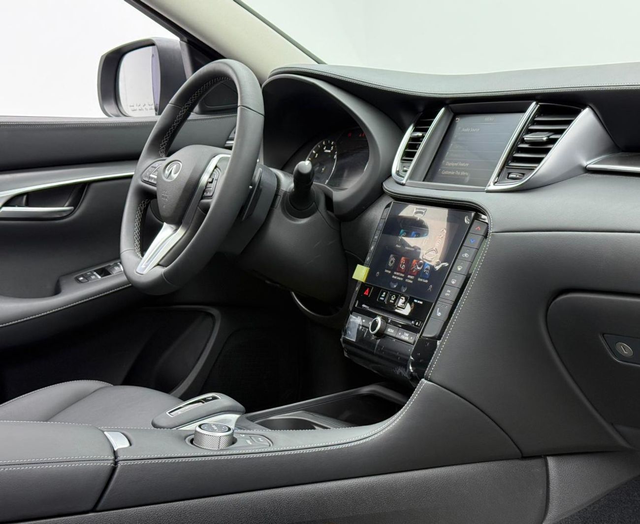 Infiniti QX50 Luxe Style 2.0L 2024 Infiniti QX50 ,Warranty ,Brand New ,GCC