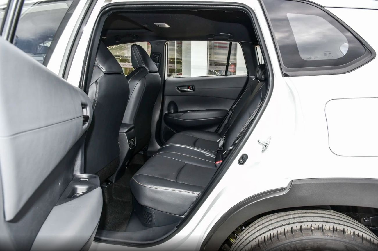 تويوتا فرونتلاندر 2.0L Intelligent Hybrid Luxury Edition