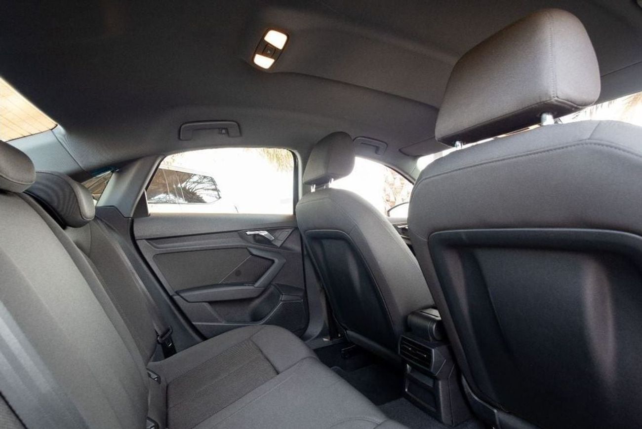 Audi A3 35 TFSI 1.4L Audi A3 35TFSI 2021 GCC under Warranty with Flexible Down-Payment.