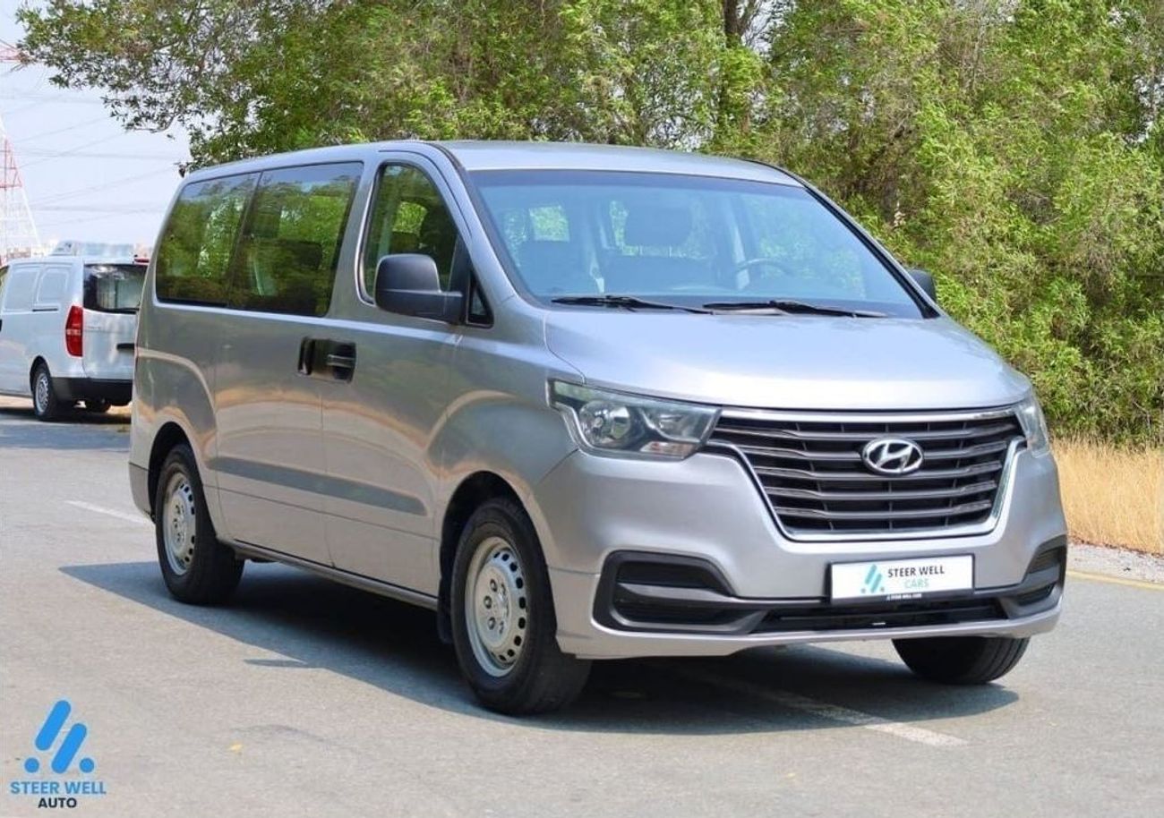 هيونداي H-1 Std GL 2.5L RWD - Petrol Automatic - 9 Seater Passenger Van - Like New Condition - GCC