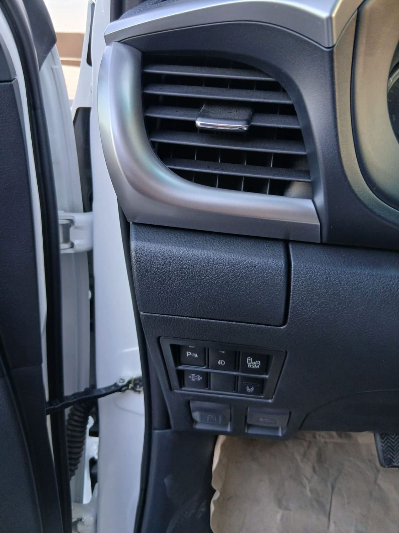 تويوتا هيلوكس Toyota Hilux Country Double Cab 2.8L 4x4 Turbo Diesel | Saudi Specifications | Brand New 0KM | Expor