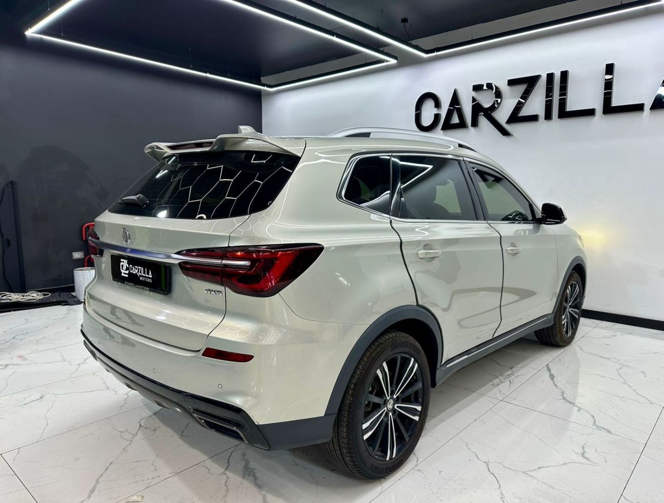 MG RX5 AED 1,018 / Monthly l  0% Down Payment l MG RX 5 l Under Warranty l FREE REG - END OF YEAR OFFER