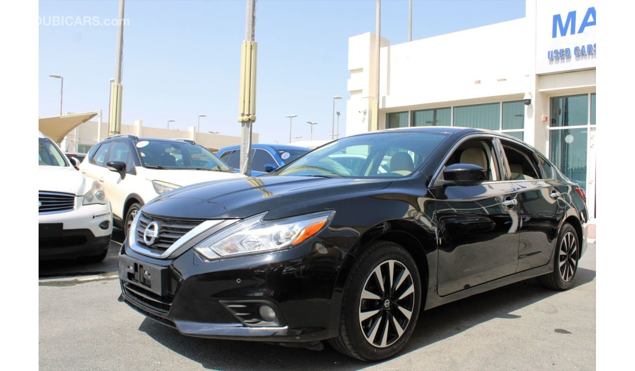 Nissan Altima SV ACCIDENT FREE - GCC- CAR IS IN PERFECT CONDITION INSIDE OUT