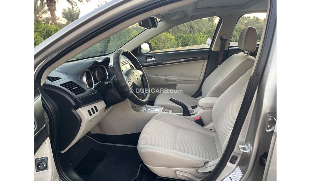 Mitsubishi Lancer GLX High Mitsubishi Lancer 1,6 GCC Model 2016 Sunroof for sale