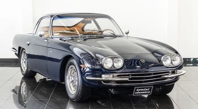 Lamborghini 400 GT 2+2