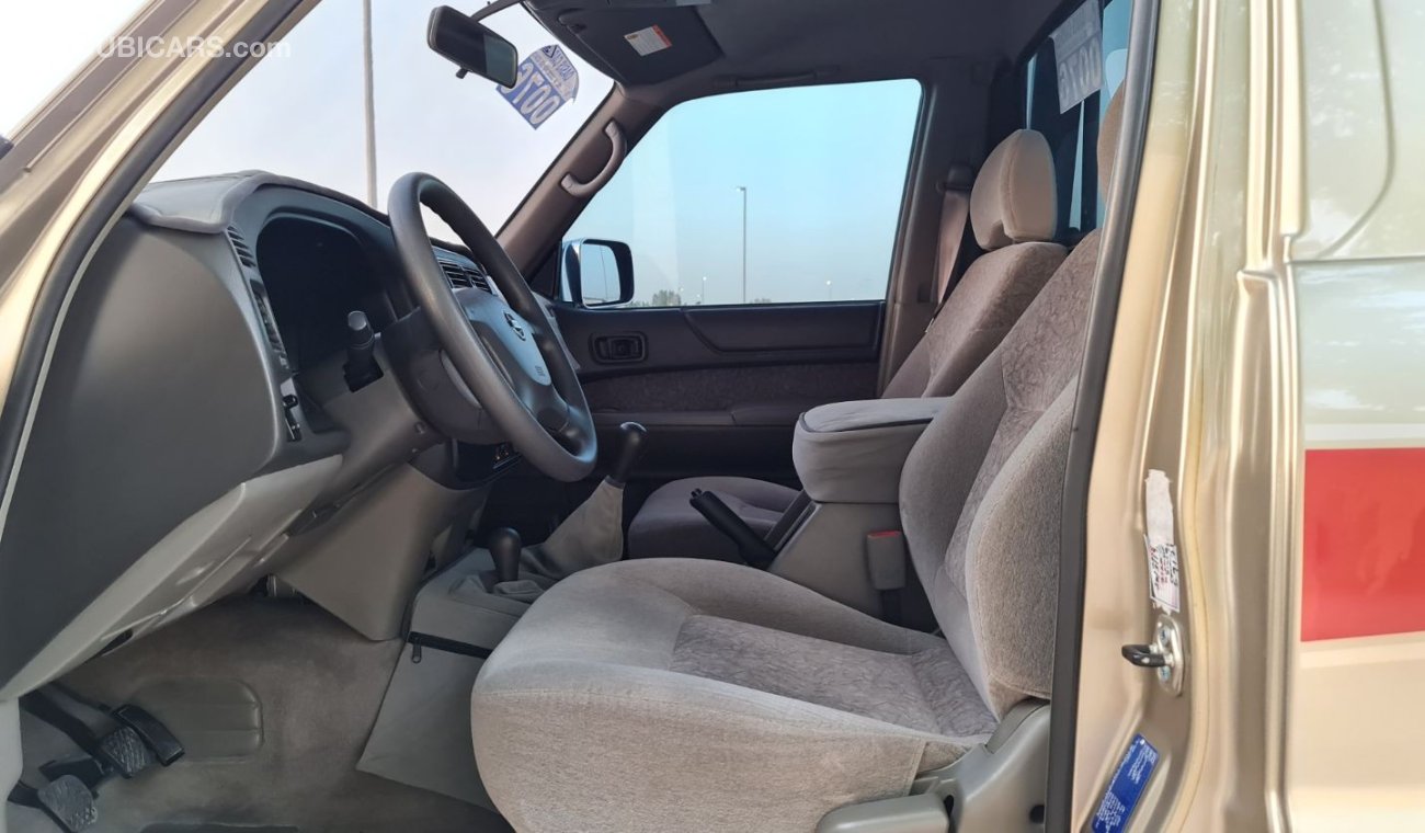 Nissan Patrol Pickup 2016 GCC Manual Transmission Perfect Condition