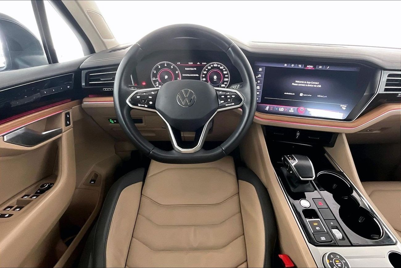 Volkswagen Touareg Highline | National Day Celebration | Guaranteed Warranty | 0 Down Payment