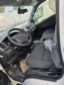 تويوتا هاياس Van 2.8L (174 HP) M/T