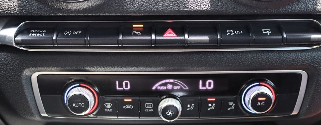 Audi A3 30 TFSI ACCIDENTS FREE- GCC- ORIGINAL PAINT - 1400 CC TURBO- PERFECT CONDITION INSIDE OUT