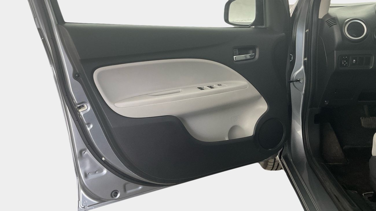 ميتسوبيشي اتراج GLX Full | upto AED 20,000 Ramadan Discount | شامل الضمان | 0 ﺪﻔﻋﺓ ﺃﻮﻟﻯ