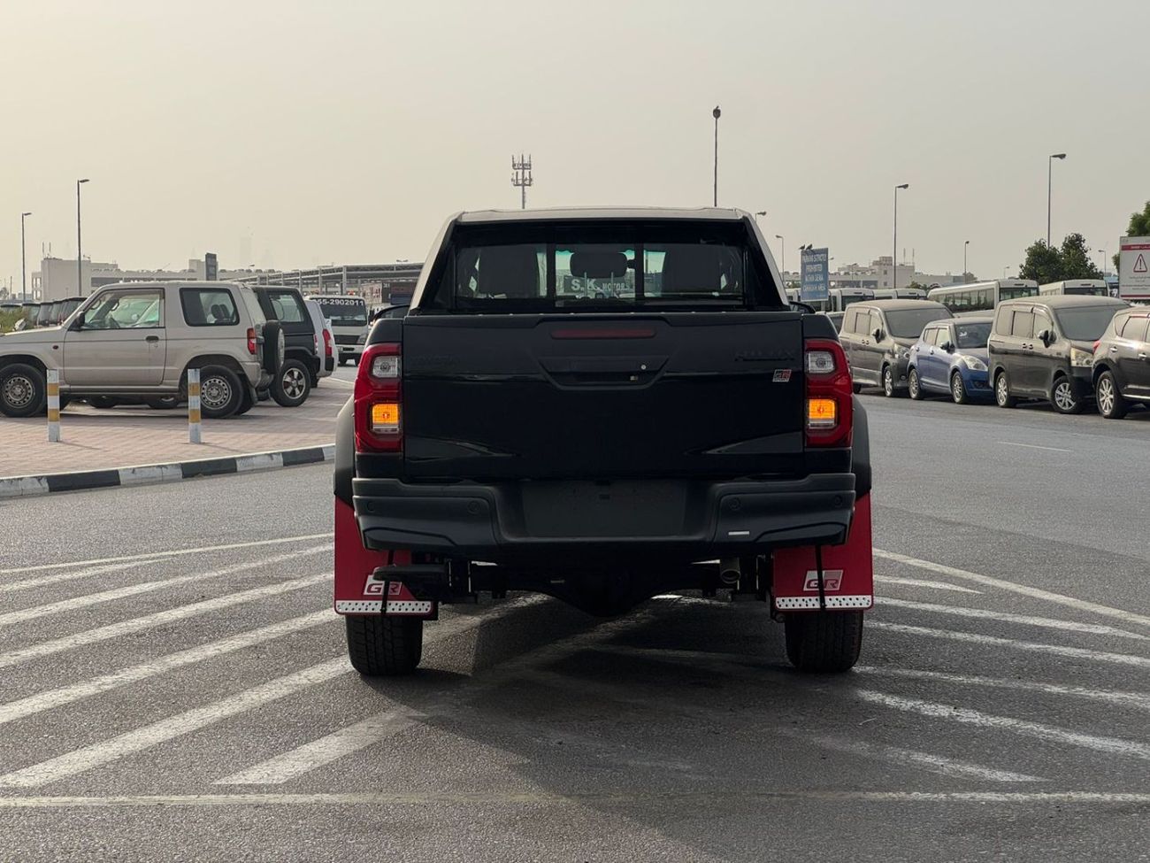 تويوتا هيلوكس GR Sport 4.0L