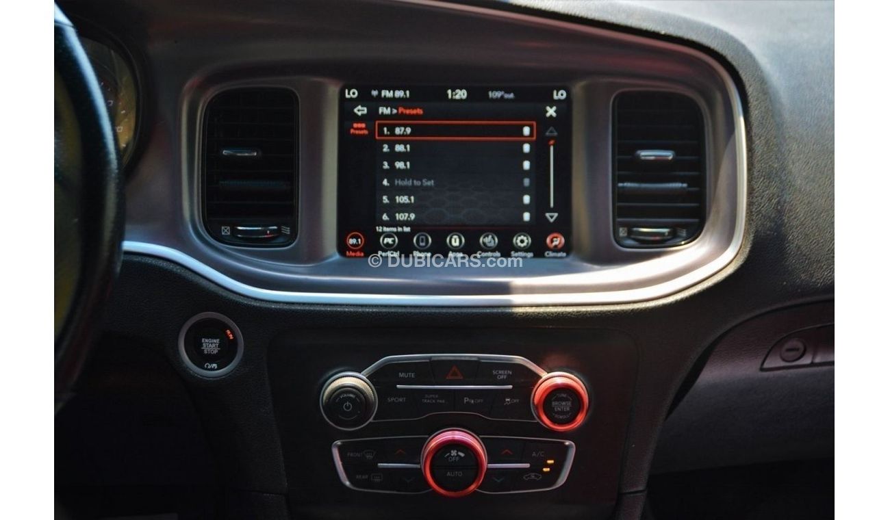 Dodge Charger SXT Plus CHARGER