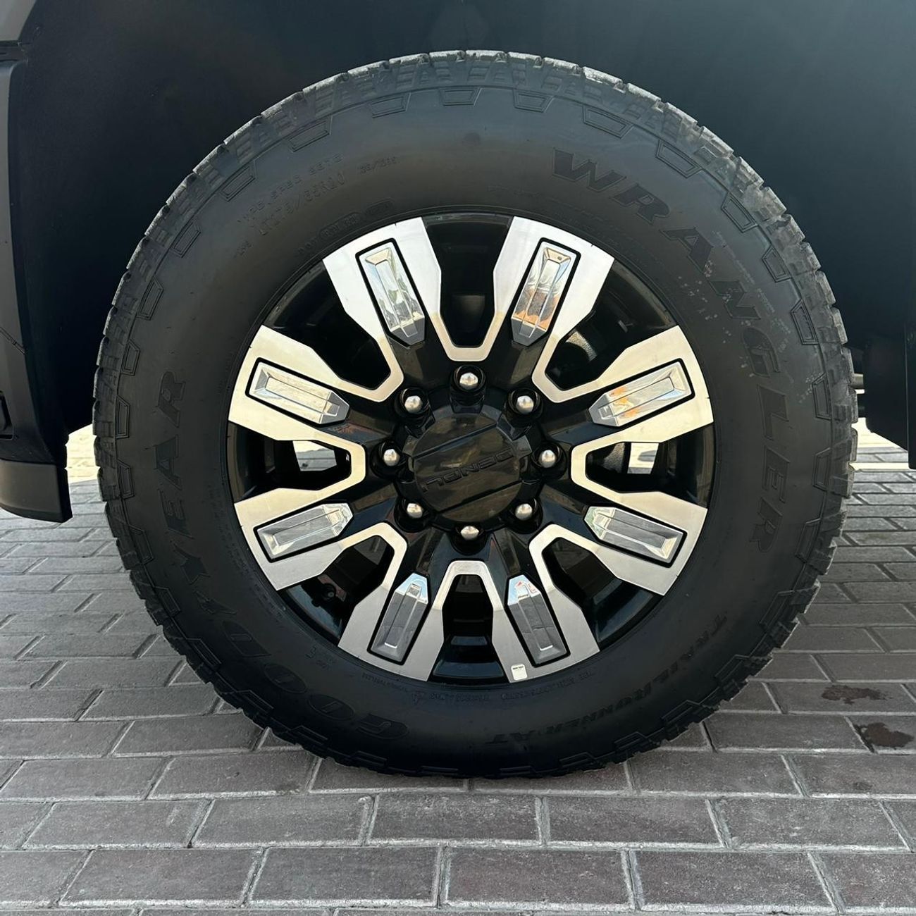 جي أم سي سييرا Denali 6.6L Diesel