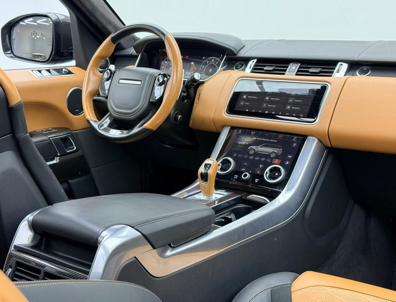لاند روفر رينج روفر سبورت 2022 Range Rover Sport SVR, 2027 RR Warranty + Service Pack, Full RR Service History, GCC