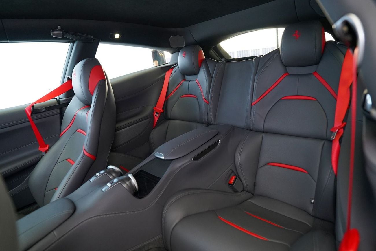 Ferrari GTC4 Lusso V12